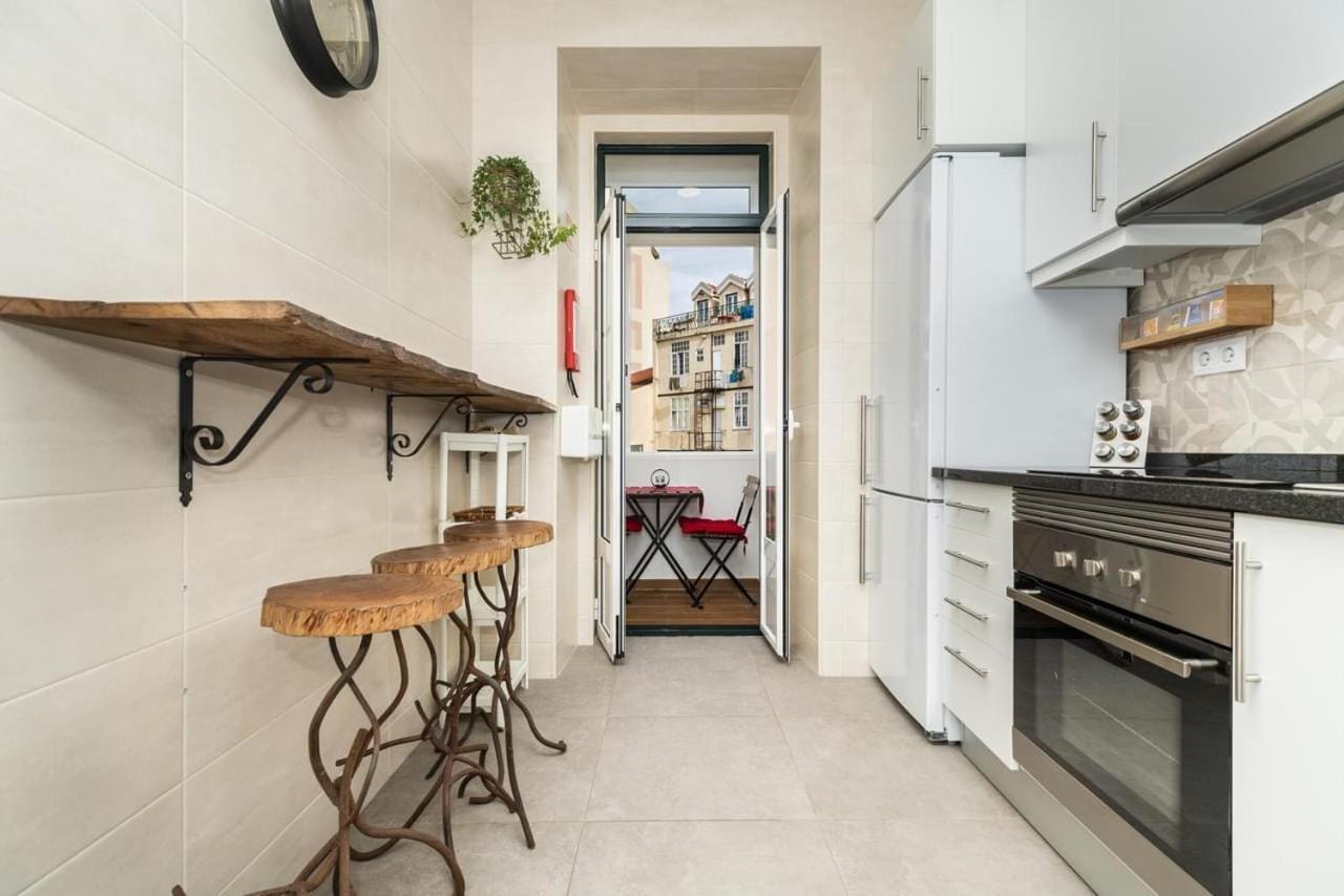 Exotic M2 R2 - Comfortable Classy Double Room With Shared Bath Lisboa Eksteriør bilde